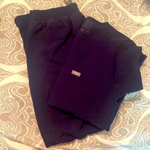 FIGS Scrub Set Top XXS Bottom XS